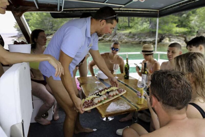 Zadar: Private Island Hopping & Wine Tasting with Canapés - Who Would Enjoy This Tour?