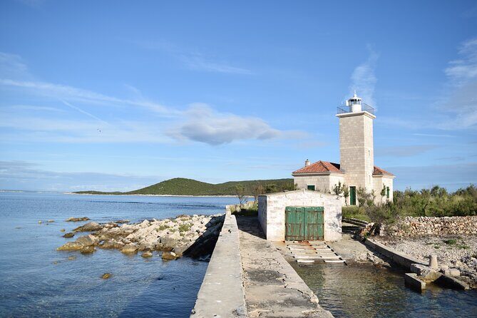 Zadar: Shipwreck Dive, Sandy Beach, Lighthouse & Island Tour - The Sum Up