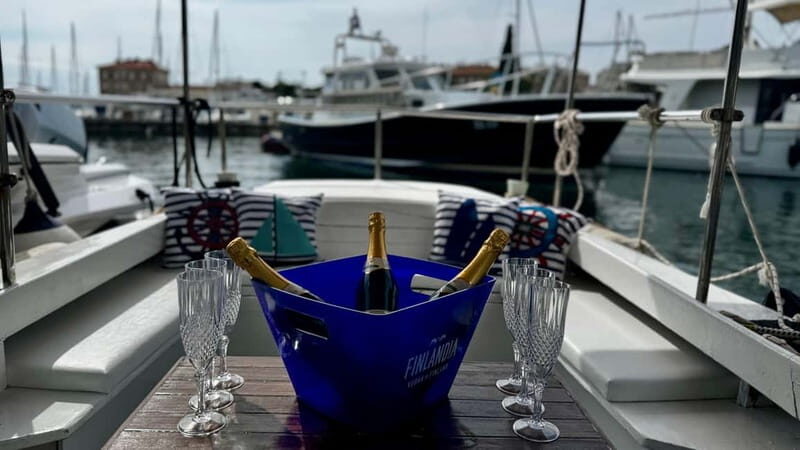 Zadar: Sunset boat tour with champagne - Viewing the Landmarks from the Water