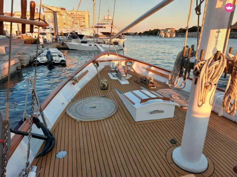 Zadar: Wooden Boat half day Adventure with drinks - Key Points