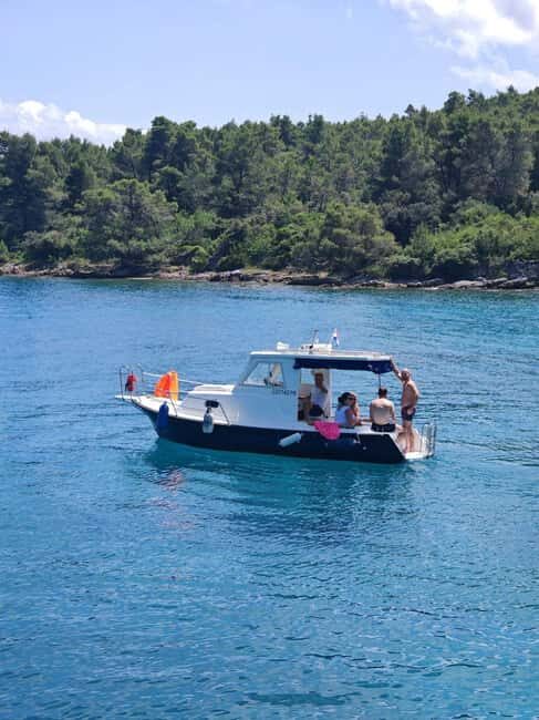 Zadar:Private tour of 3islands with welcome drink and fruit! - Key Points