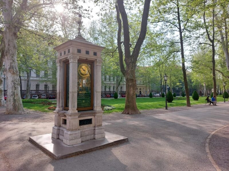 Zagreb: Group walking tour of Zagreb (funicular included) - Practicalities and Tips for Travelers