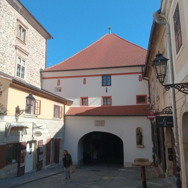 Zagreb: Historic Walking Tour with a Local Guide - FAQ