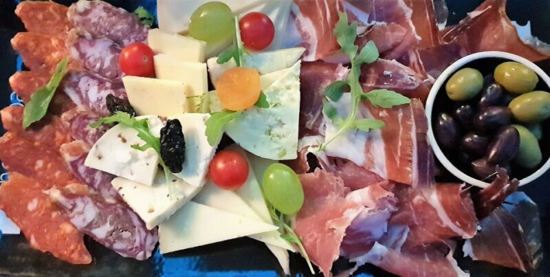 Zagreb: Private Food and History Walking Tour with Tastings - Practical Details & Considerations