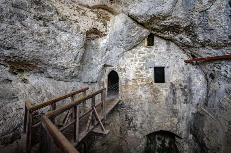 Zagreb: Private Ljubljana, Postojna Cave & Castle Day Trip - Key Points