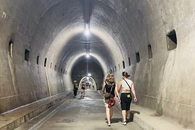 Zagreb Small Group Walking Tour with WW2 Tunnels - A Step-by-Step Breakdown of the Tour