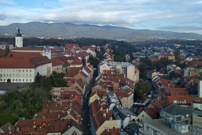 Zagreb Street Tour - Discovering Zagreb through a Guided Lens