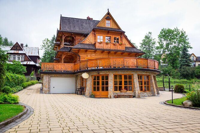 Zakopane Day Tour from Krakow with Tasting and Funicular ride - Exploring Zakopane: A Full-Day Adventure from Krakow