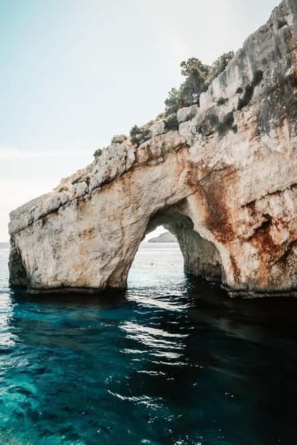 Zakynthos: Shipwreck, Blue Caves and Highlights Tour - Key Points