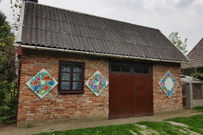 Zalipie- painted village, private tour from Krakow - The Journey and Logistics