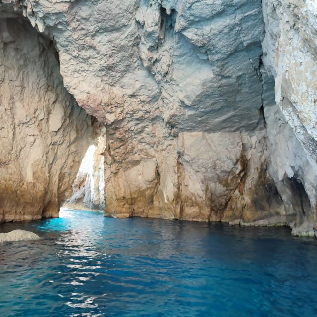 Zante Private Cruise Turtle Island, Keri Caves & Mizithres - Key Points