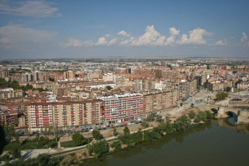 Zaragoza: Private custom tour with a local guide - Key Points