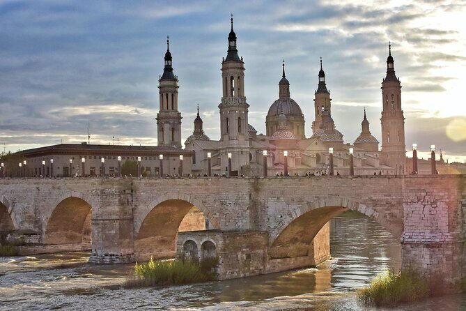 Zaragoza: Private Tour with a Local Guide - Key Points