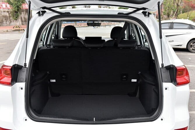 Zhangjiajie airport/city pick up transfer to hotel or Vice Versa - Who Will Benefit Most from This Transfer Service?