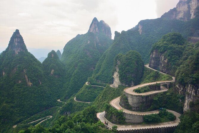 Zhangjiajie Day Trip of Tianmen Mountain, Sky Walk, Tujia Custom Park - Key Points