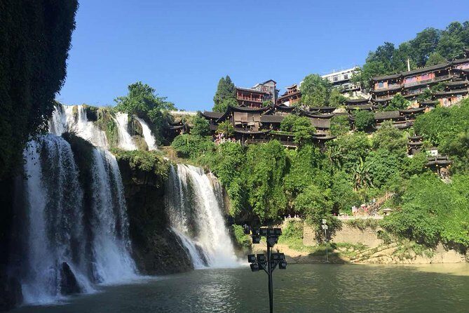 Zhangjiajie Private Trip of Tianmen Mountain Sky Walk and Tujia Custom - Key Points