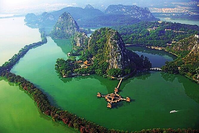 Zhaoqing Private Tour with Seven Star Crags or Dinghu Mountain - Key Points