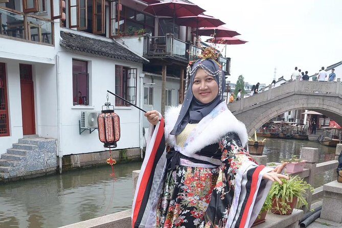 Zhujiajiao Ancient Town & Night Luxury Cruise in Shanghai - Who Is This Tour Best Suited For?