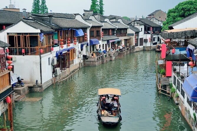Zhujiajiao & Shanghai: Private Day Tour Water Town to Skyline - Discovering Zhujiajiao and Shanghai: A Detailed Experience