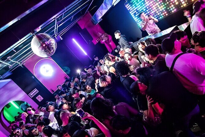 Zona Rosa Mexico City Nightlife of Magic LGBT+ And Bar Tour - The Experience: Authenticity, Atmosphere, and Intimacy