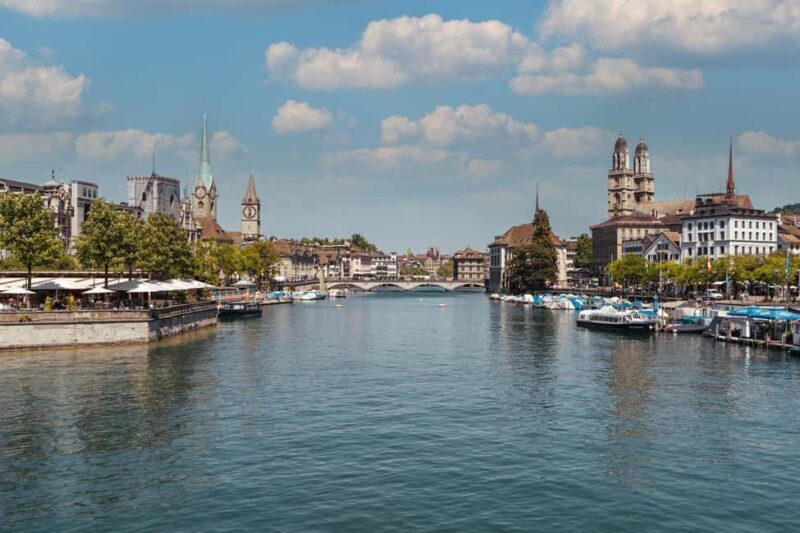 Zurich: 360° City Walk Tour Including Hidden Spots - Key Points