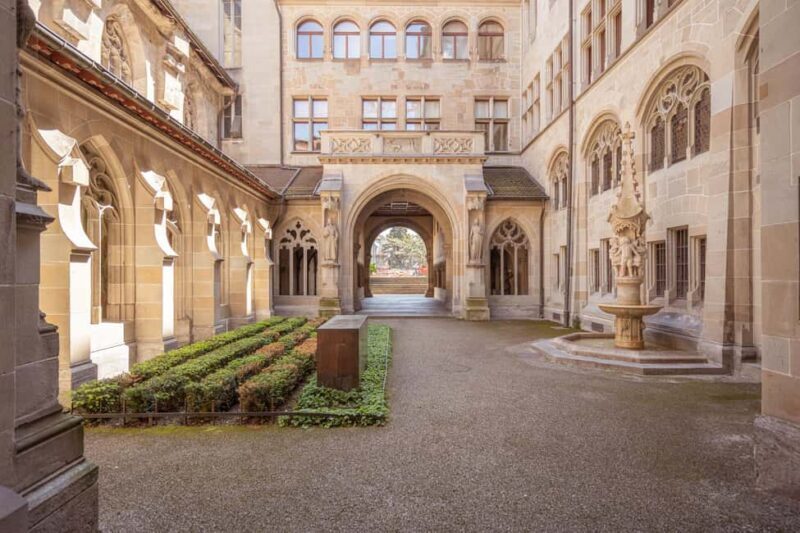 Zurich: 360° City Walk Tour Including Hidden Spots - Value for Money