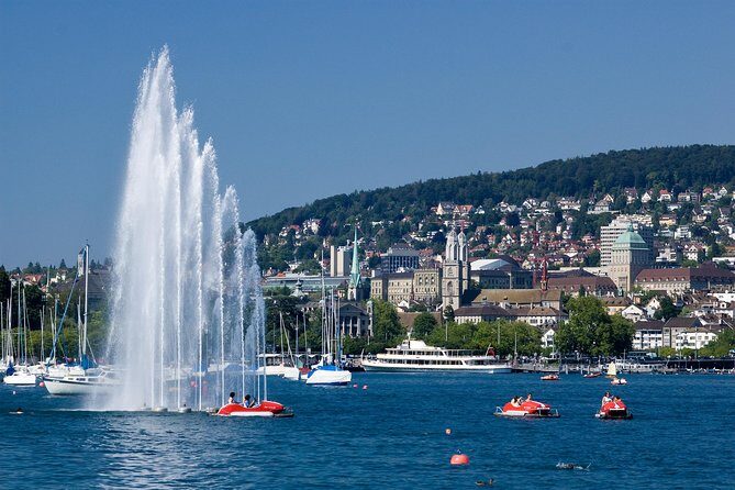 Zurich Highlights Tour With Cruise and Lindt Home of Chocolate - Lake Zurich Boat Cruise
