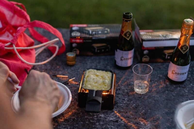 Zurich: LGBTQ city tour through Zurich incl. raclette - FAQ