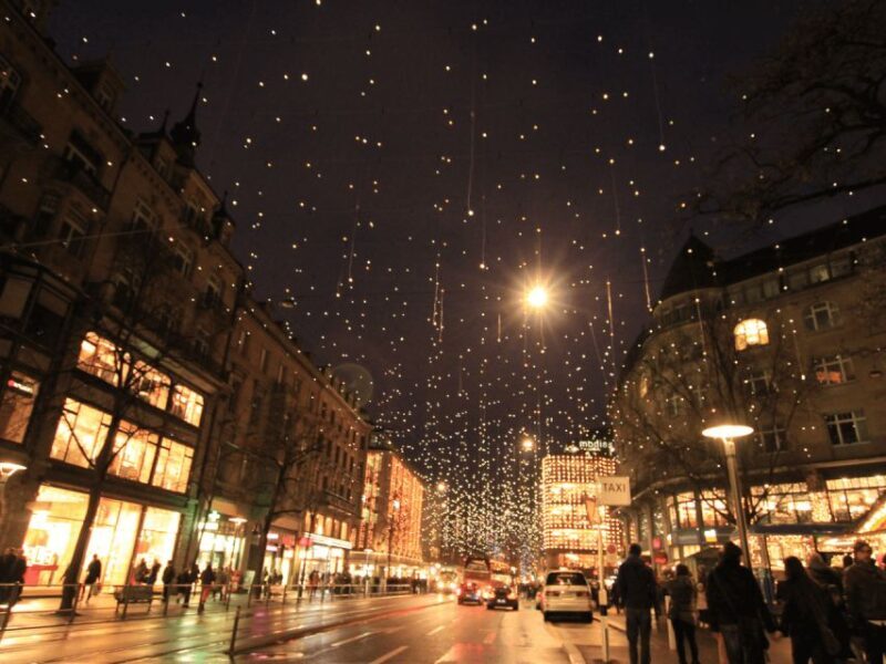 Zürich with Cruise and Lindt Home of chocolate (private) - Wrapping Up